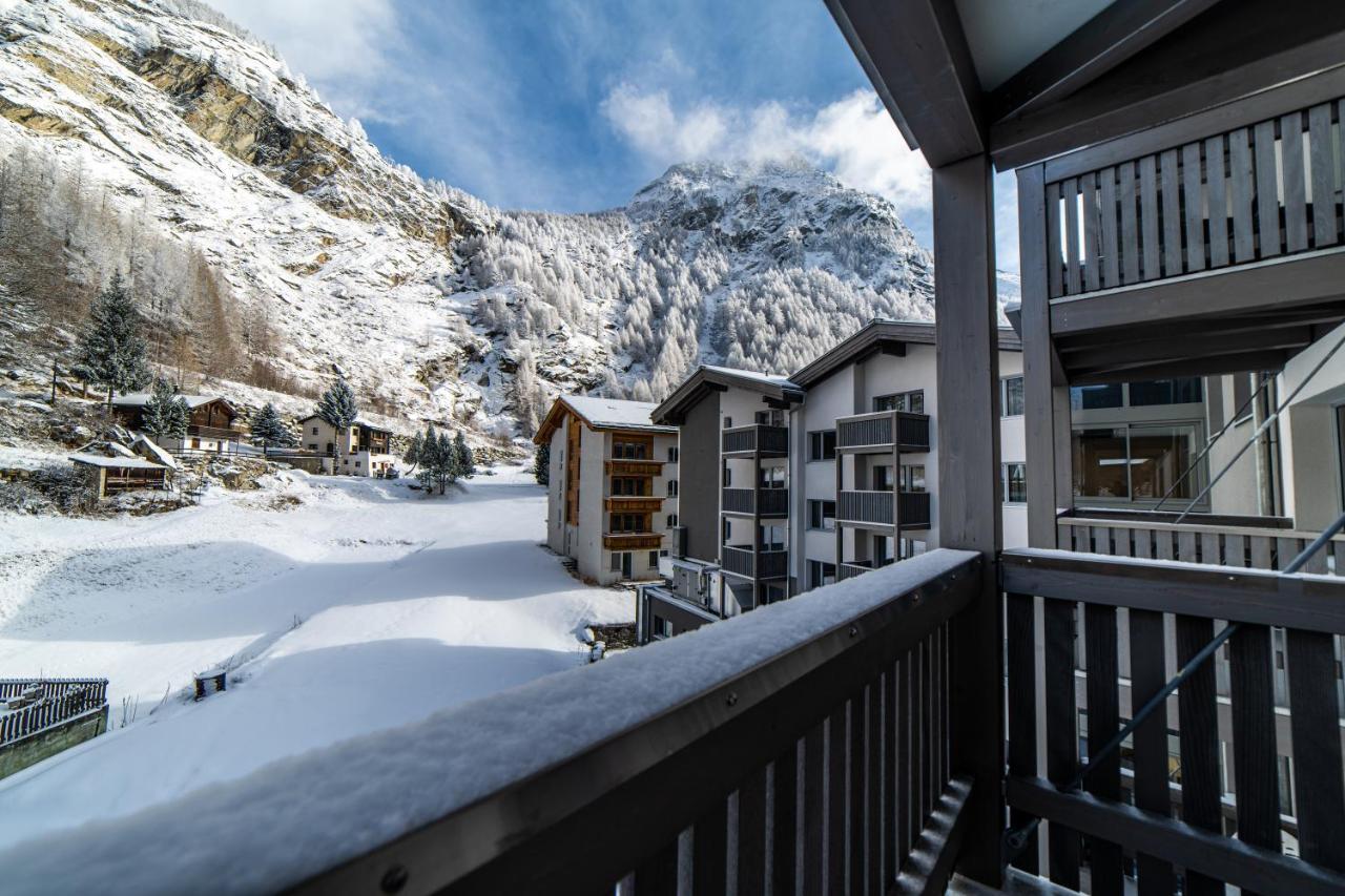 Hotel Kristall Saas-Almagell Exterior foto